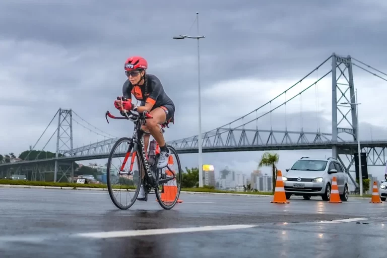 Ironman 70.3 Floripa 2025: percurso, dicas e programação